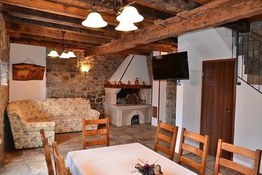 Villa Letizia Oprtalj Habitación foto